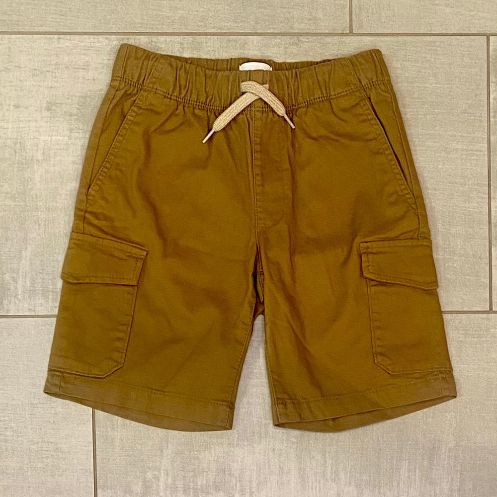 Boys Old Navy Cargo shorts size 8